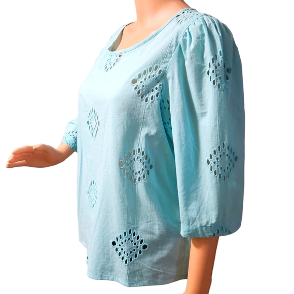NWT New York & Company Eyelet Puff Sleeve Blouse M Aqua Blue Back Button Up - Picture 2 of 12